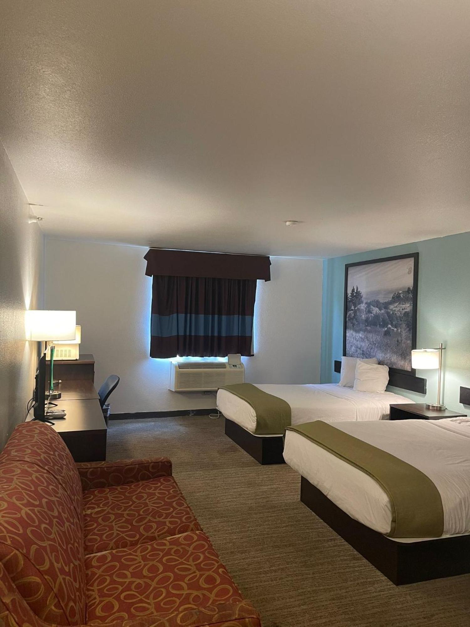 Super 8 By Wyndham Lynchburg Va Hotel Eksteriør billede