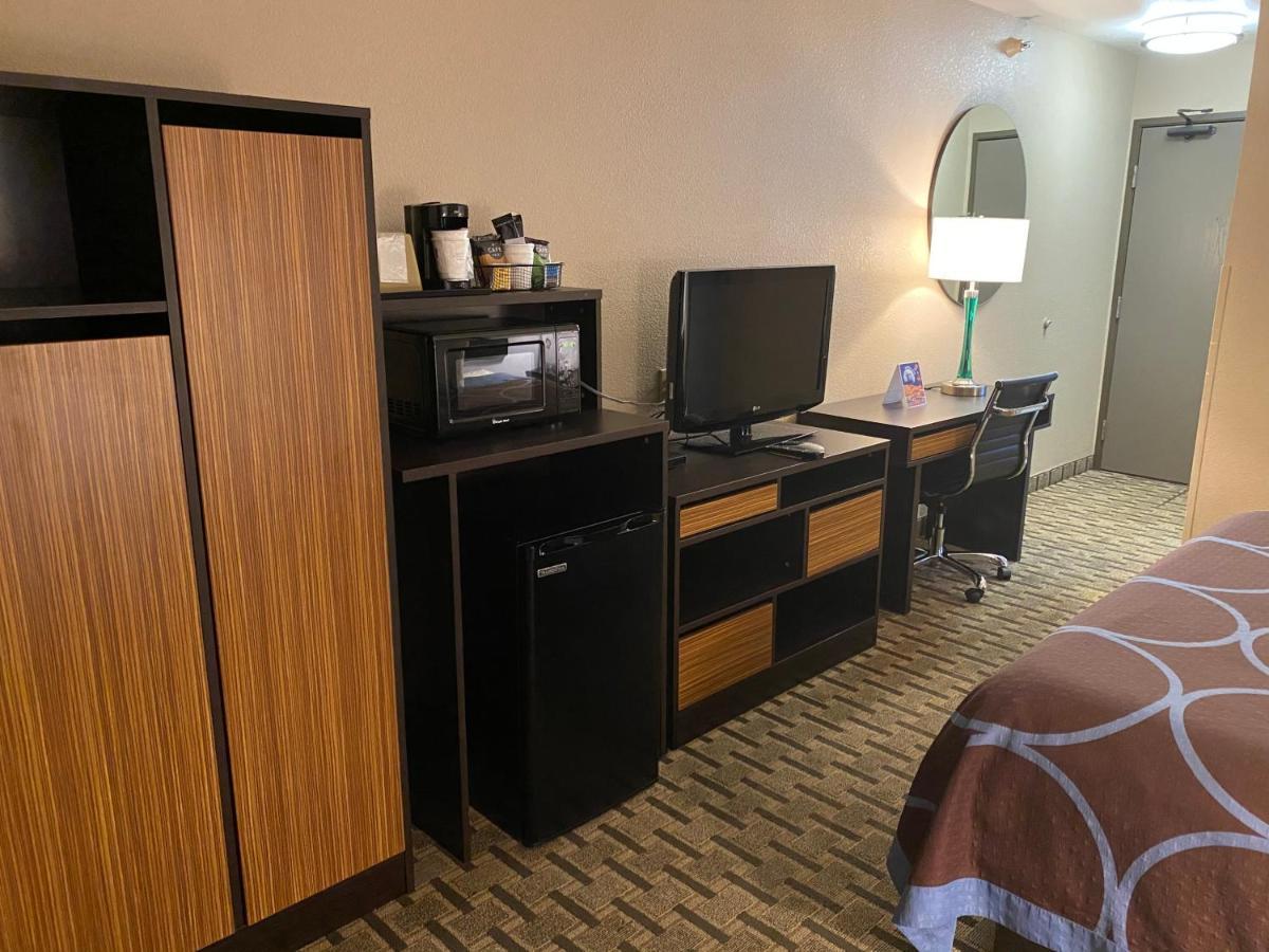 Super 8 By Wyndham Lynchburg Va Hotel Eksteriør billede