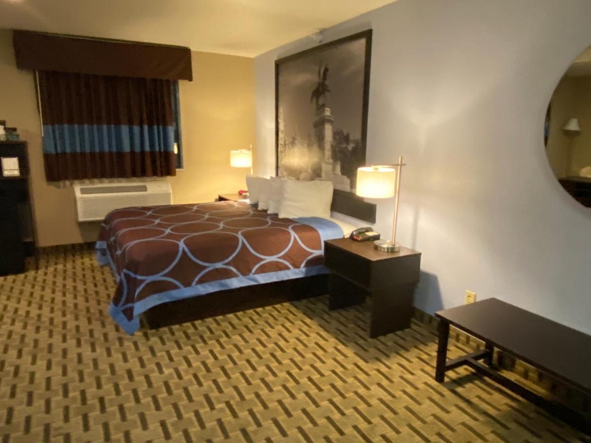 Super 8 By Wyndham Lynchburg Va Hotel Eksteriør billede